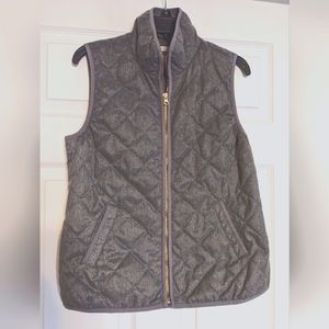 Grey Old Navy quilted vest